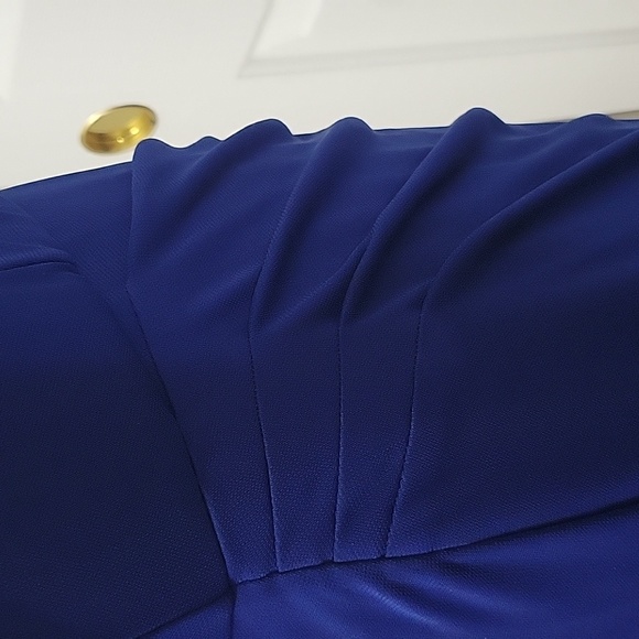 bcbg maxazria Dress Size M NWT Deep Royal Blue - Picture 8 of 8